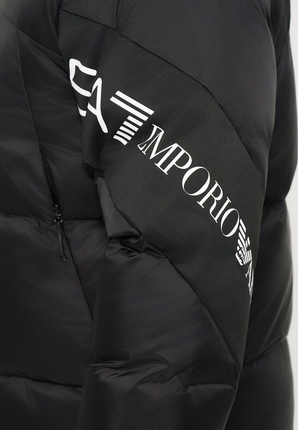 EA7 Emporio Armani