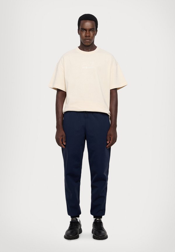 EA7 Emporio Armani TROUSER