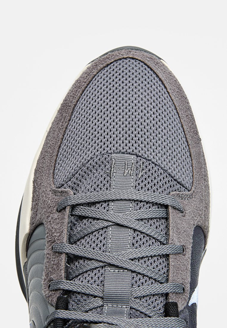 Nike Performance JA 2