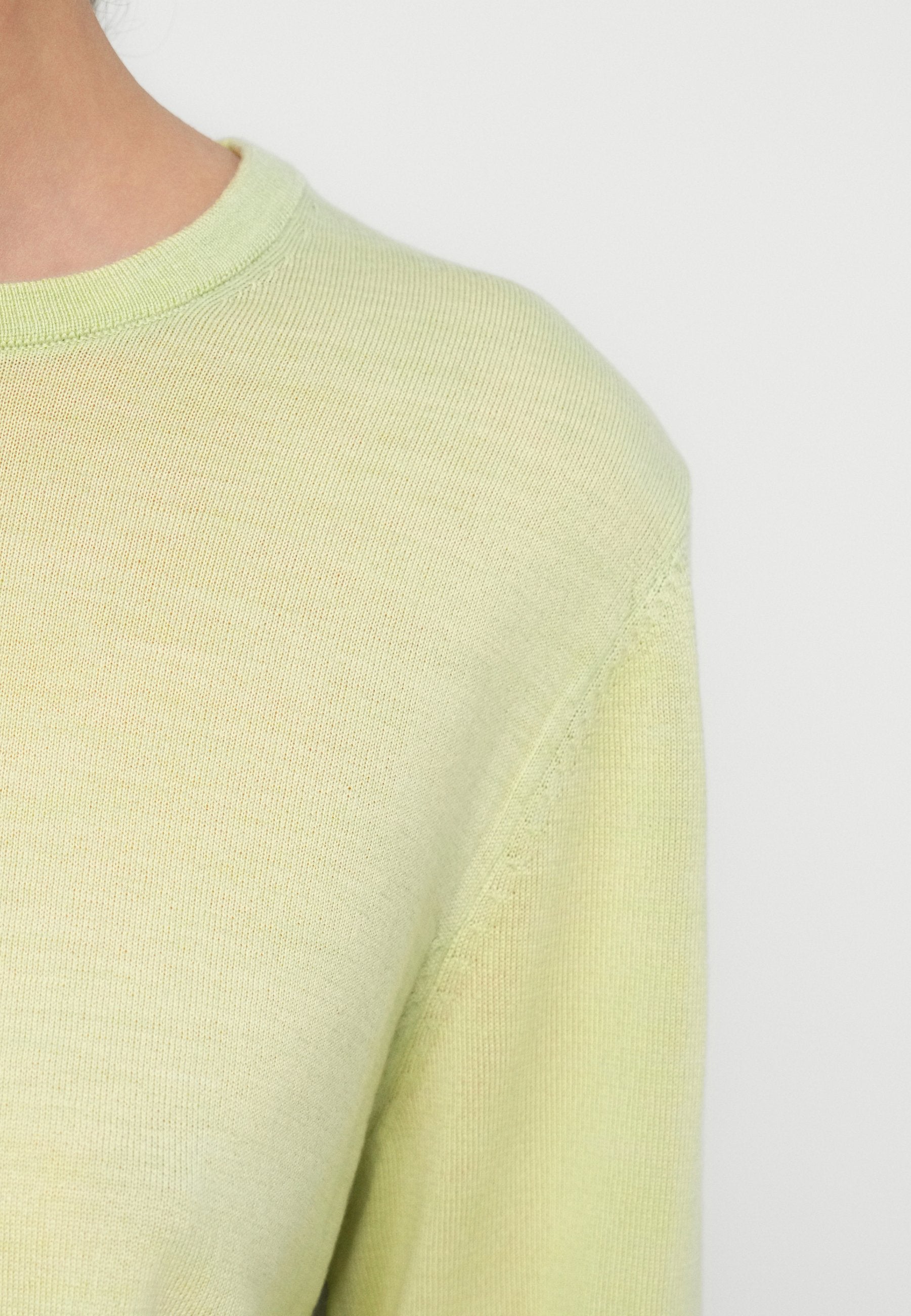 Selected SLFTHEA LS KNIT MERINO O-NECK NOOS