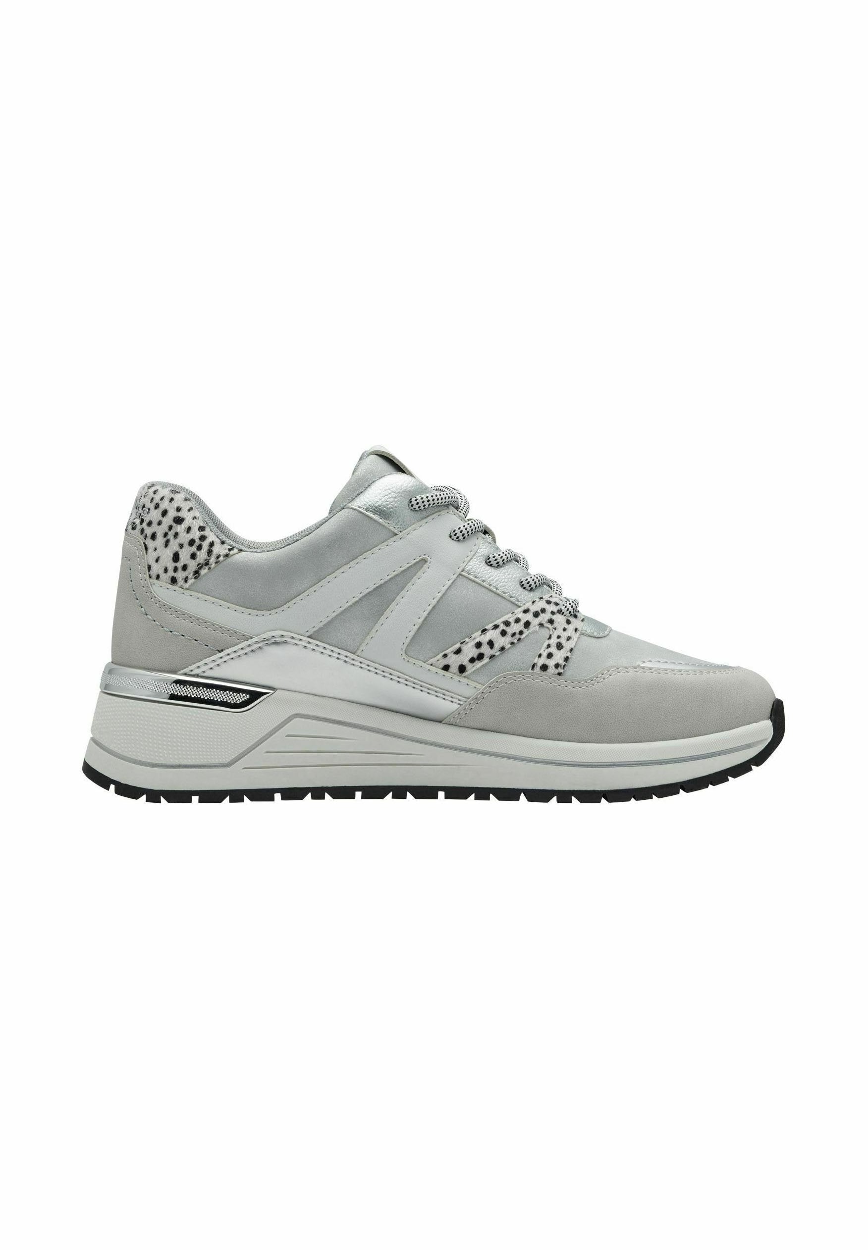 SNEAKER Media 6