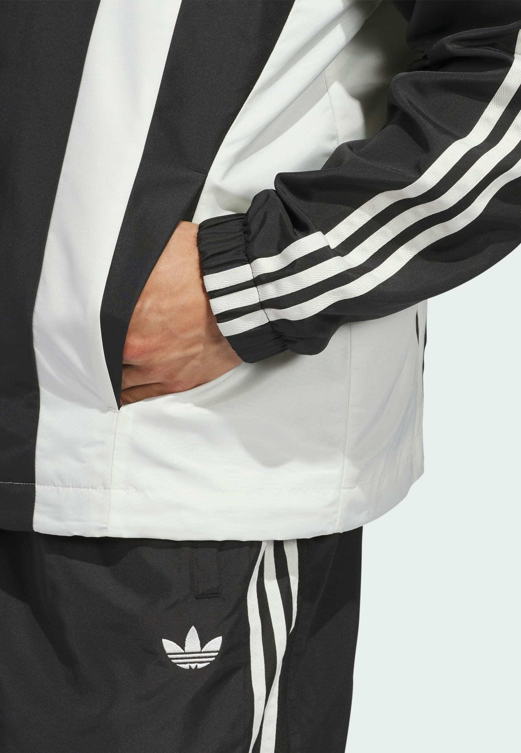 adidas Originals WINDBREAK