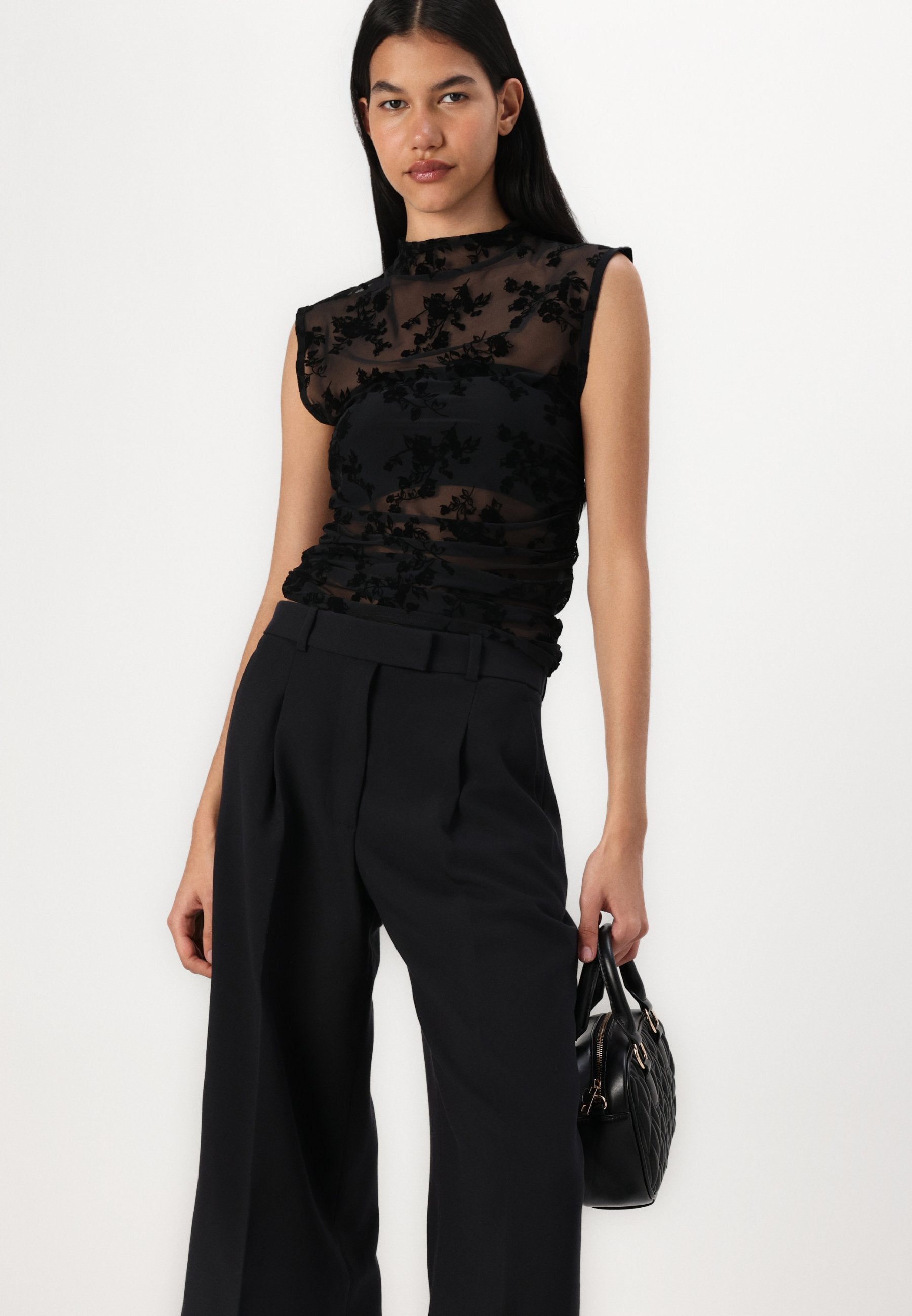 Abercrombie & Fitch A&F Harper Tailored Ultra Wide Leg Pant