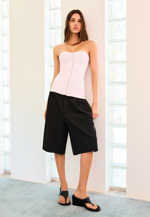 Bershka HOOK-FASTENING CORSET BANDEAU TOP - Top - pink