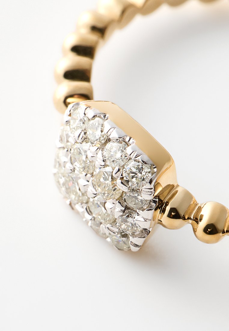 Diamant Exquis 0.26 CT DIAMOND