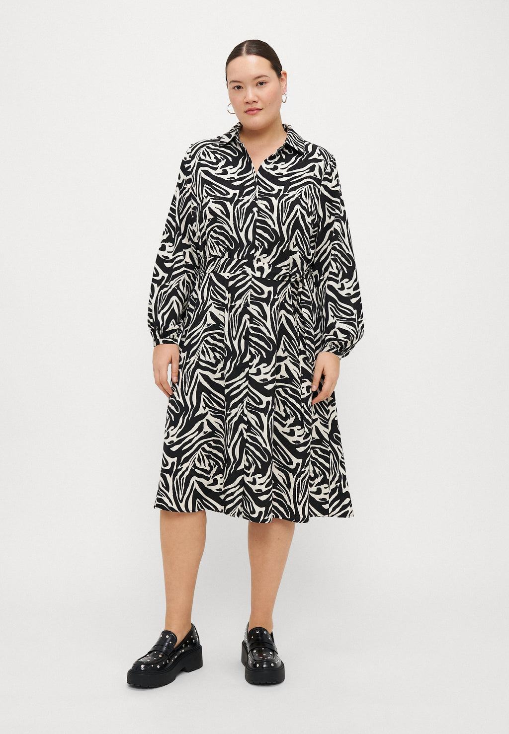 CARGRAPHIE SHIRT BELT DRESS  Media 3