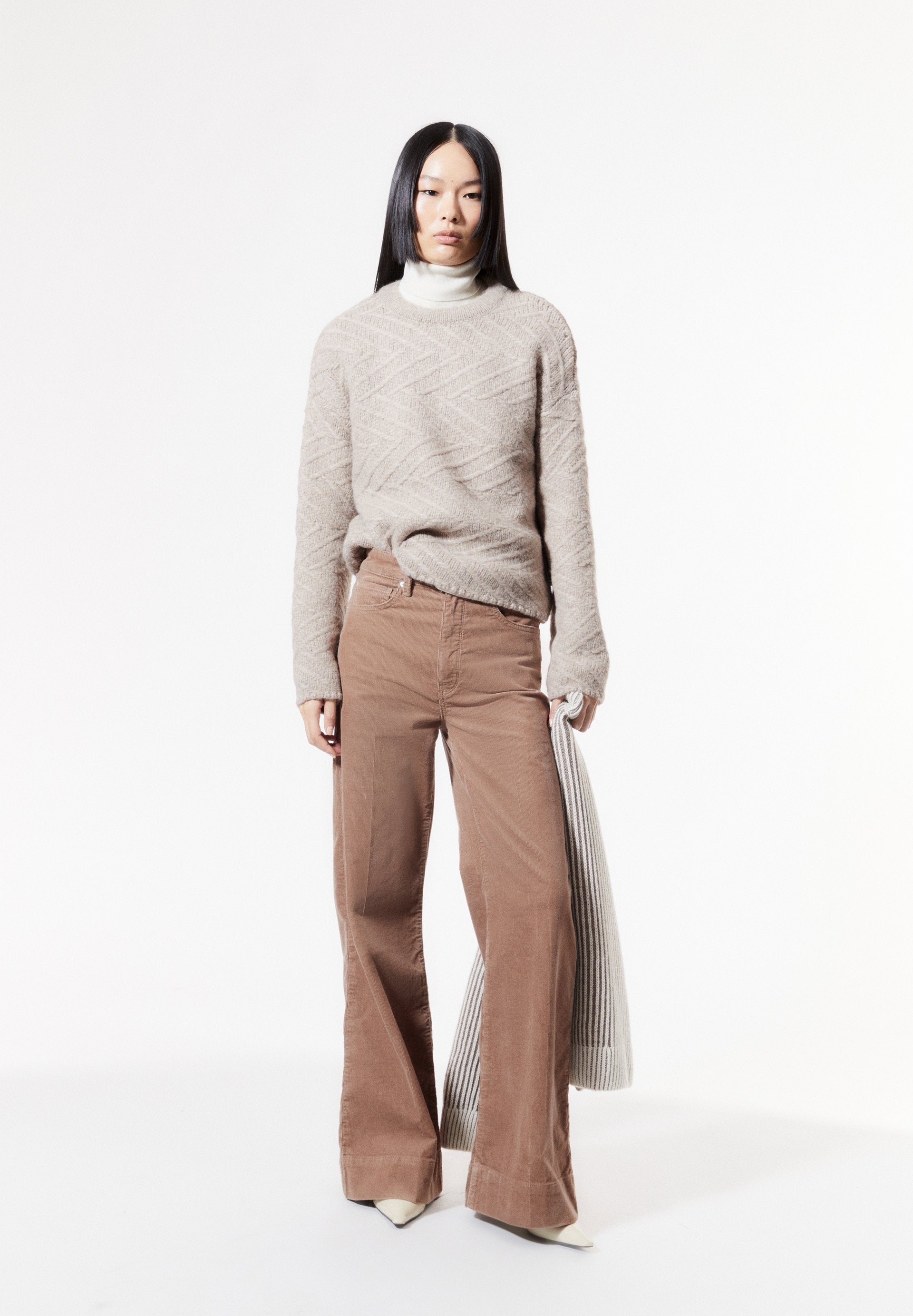 MURLIAA CORDUROY Media 6