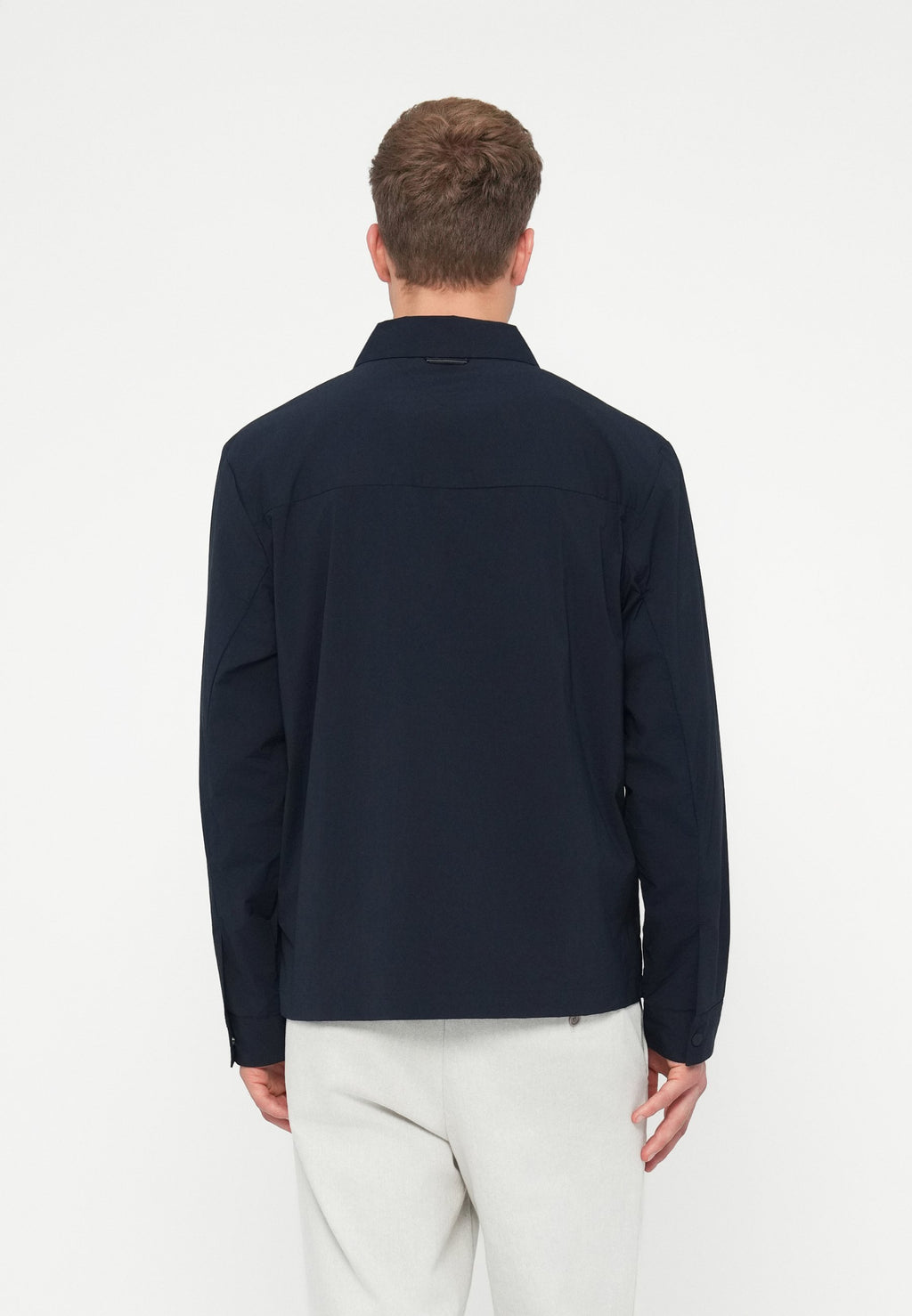 TECH OVERSHIRT Media 4