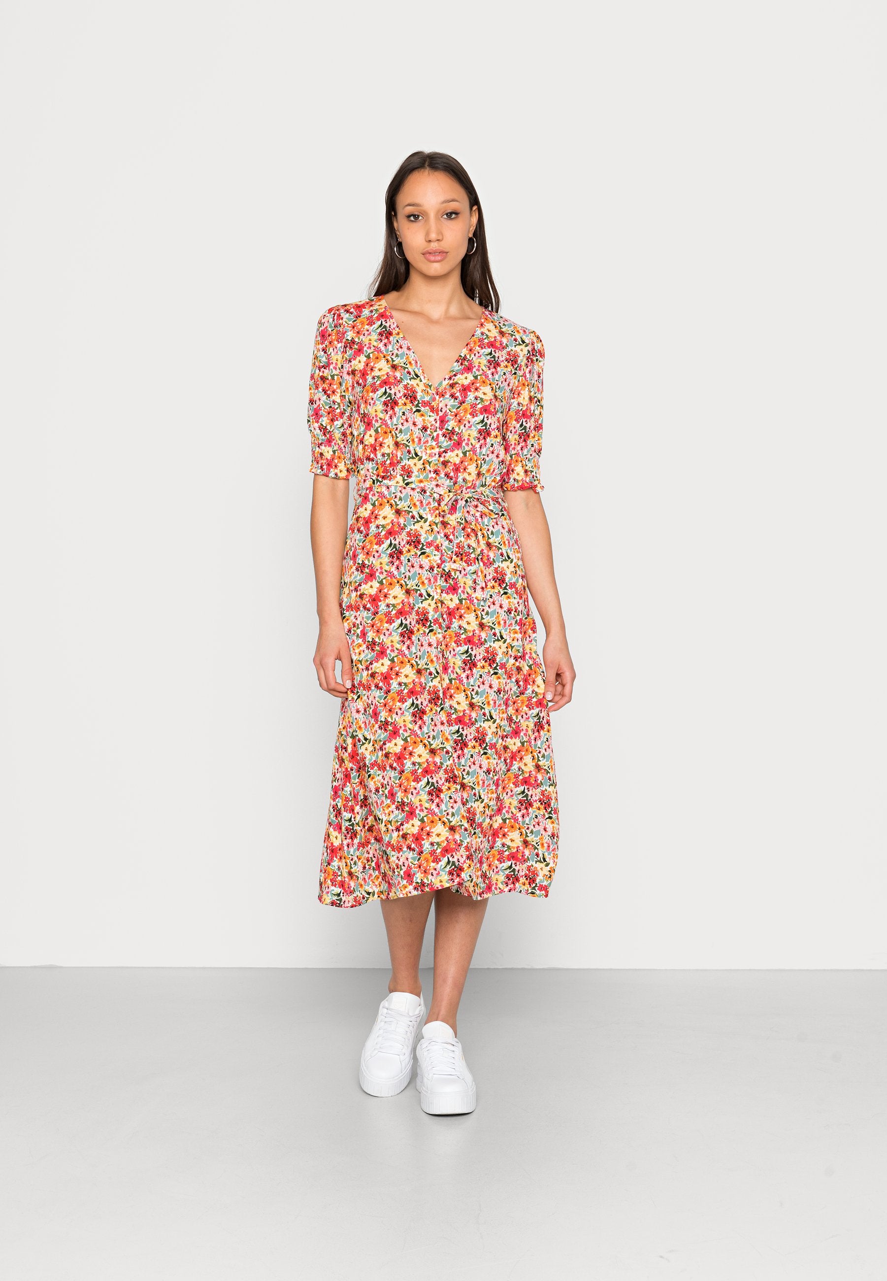 ONLY ONLFREDERIKKE V NECK BELT DRESS