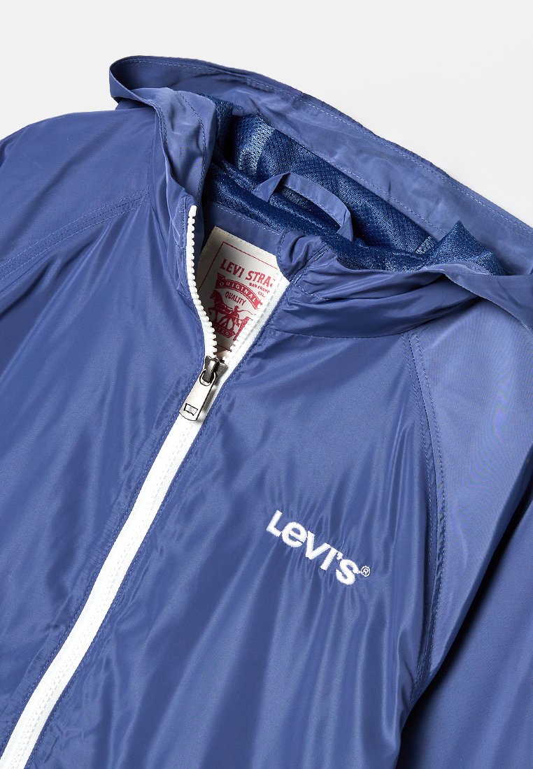 Levi's®
