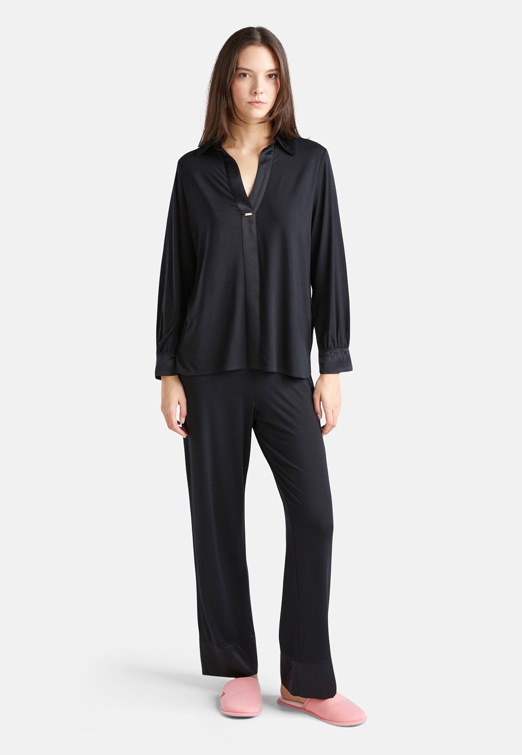United Colors of Benetton STYLE WITH CUFFS COLLAR AND FRONT OPENING IN STRETCH