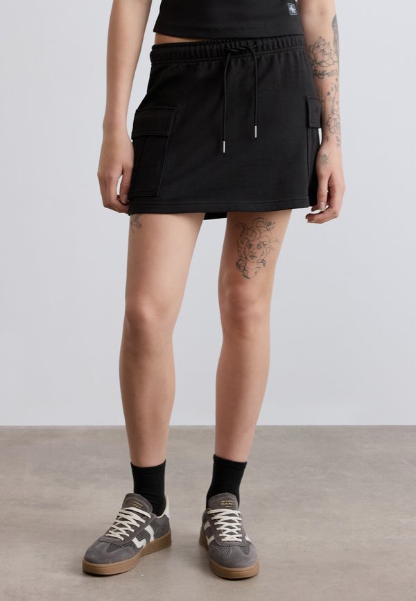 Calvin Klein Jeans MONOGRAM CARGO SKIRT