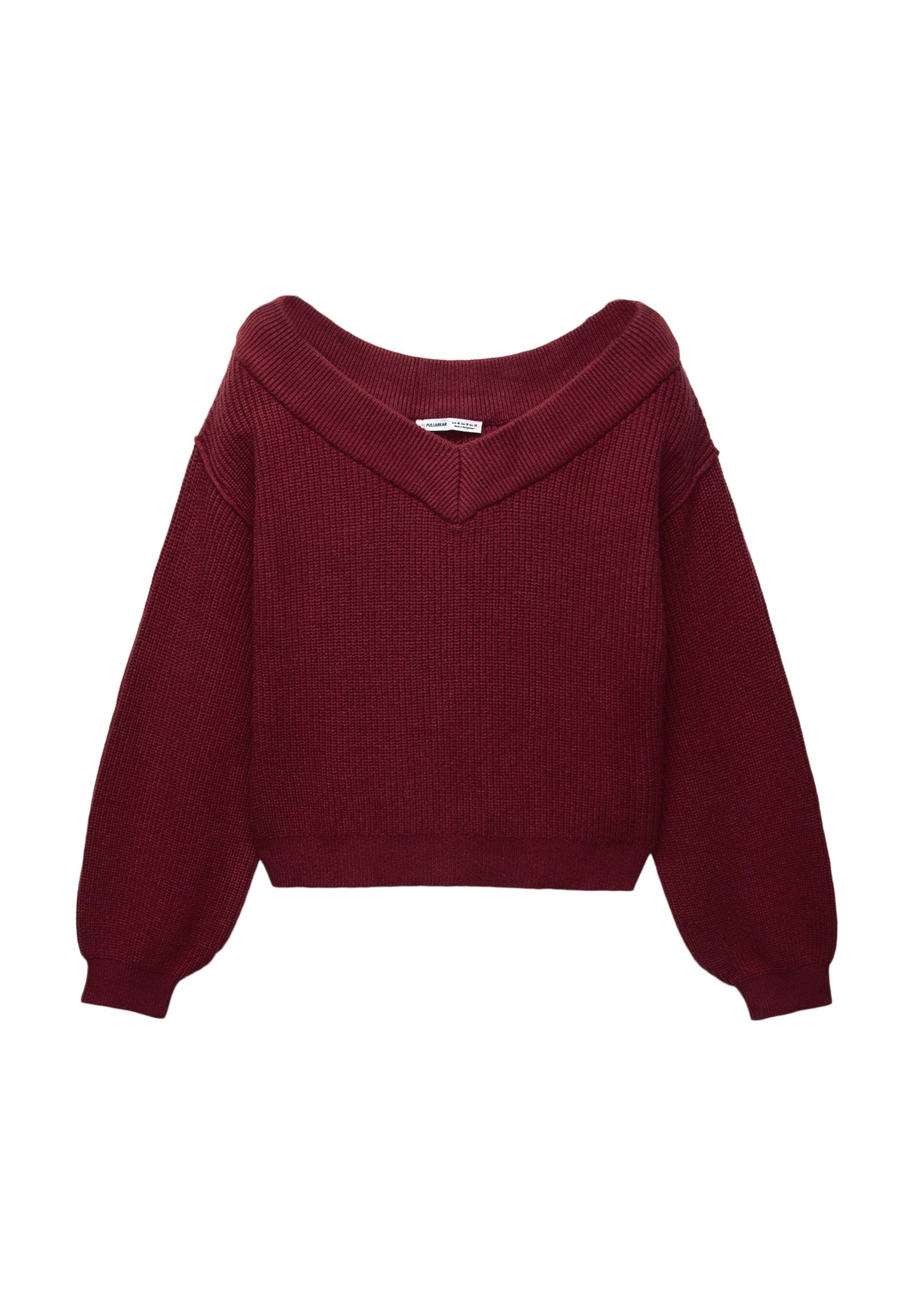 PULL&BEAR PURL WITH A V-NECKLINE