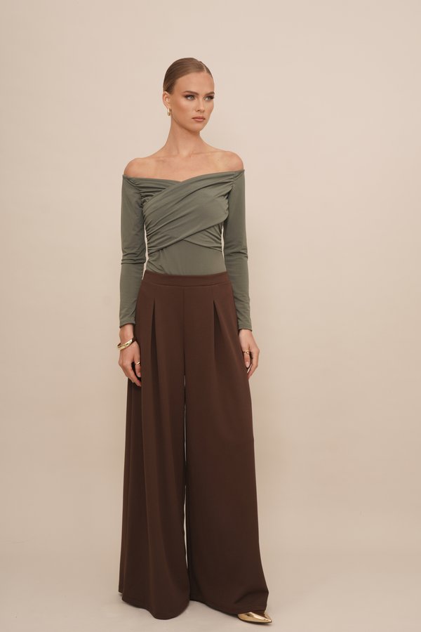 WAL G. HALLE OFF SHOULDER