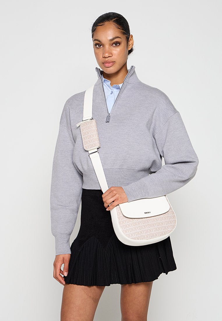 DKNY BELLA