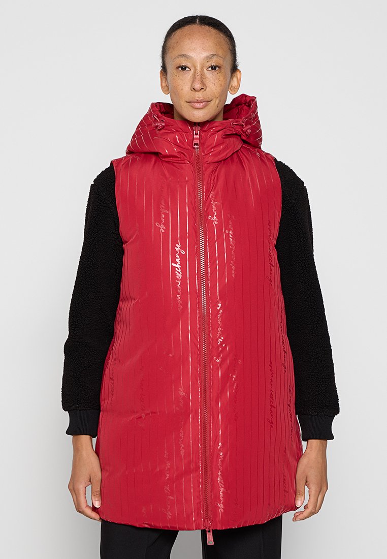 Armani Exchange Weste Media 1