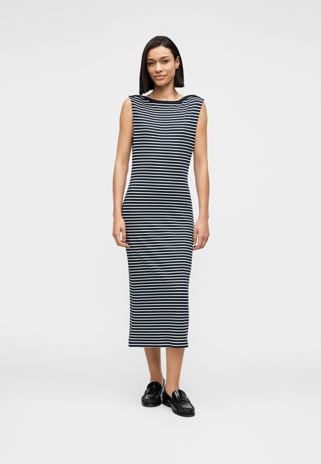 BOAT NECK SLIM MIDI BODYCON DRESS Media 3