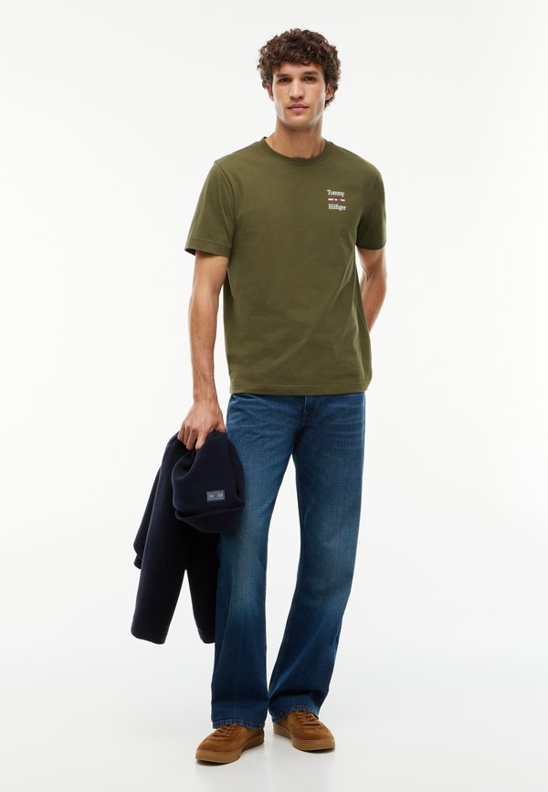 Tommy Hilfiger CHEST GRAPHIC TEES ZALANDO EXCLUSIVE 2 PACK - Basic T-shirt - black/huntsman green