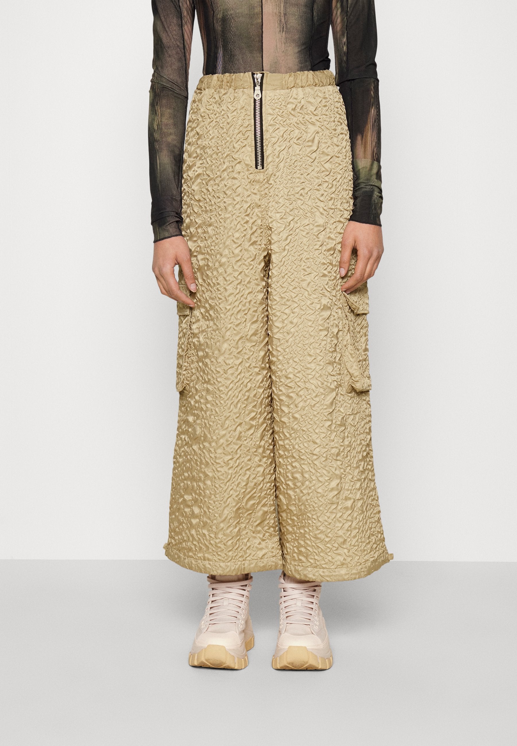 The Ragged Priest STORM PARACHUTE
TROUSERS