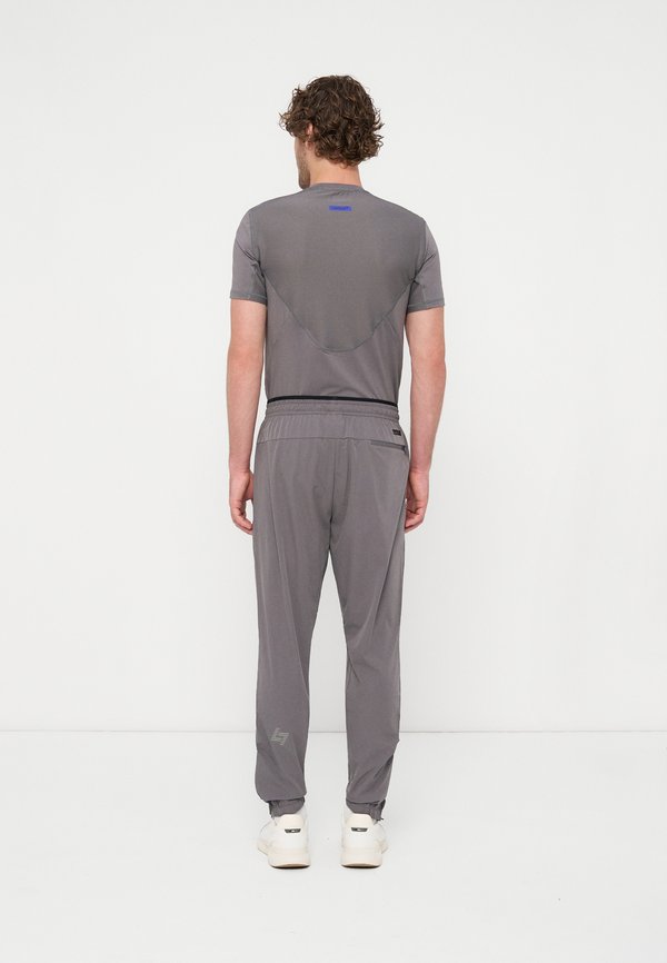 EA7 Emporio Armani VENTUS7