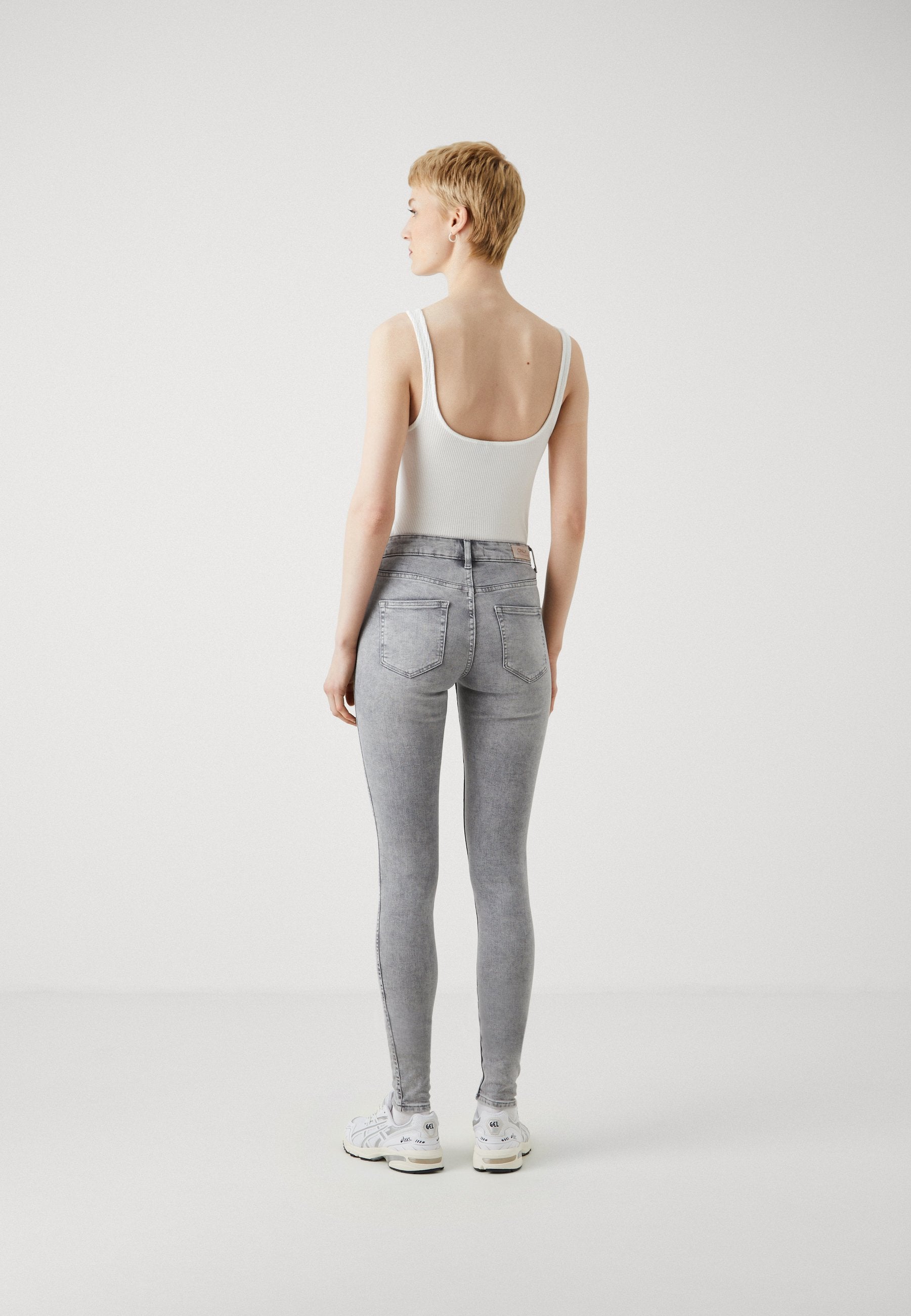 ONLBLUSH MID WAIST Media 4