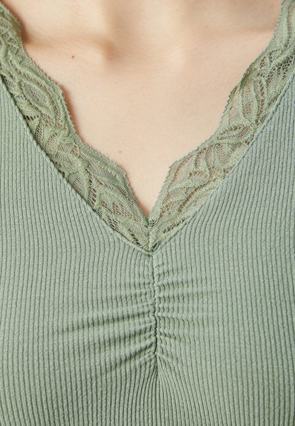 Vero Moda Tall VMROSI V NECK