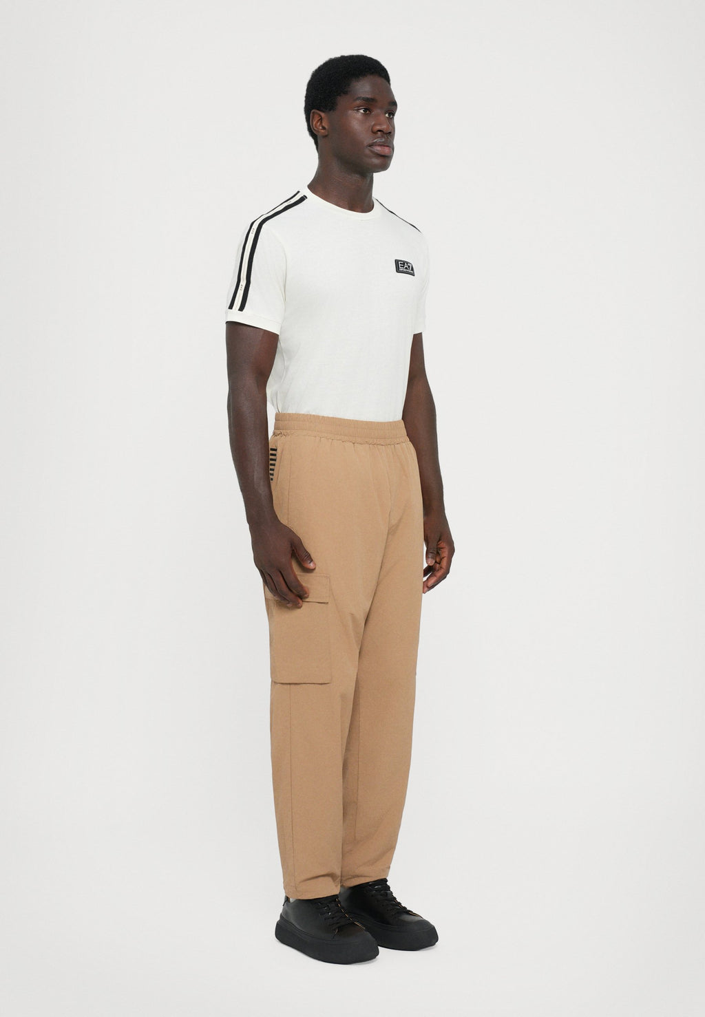 TRAIN CORE PANTS Media 7
