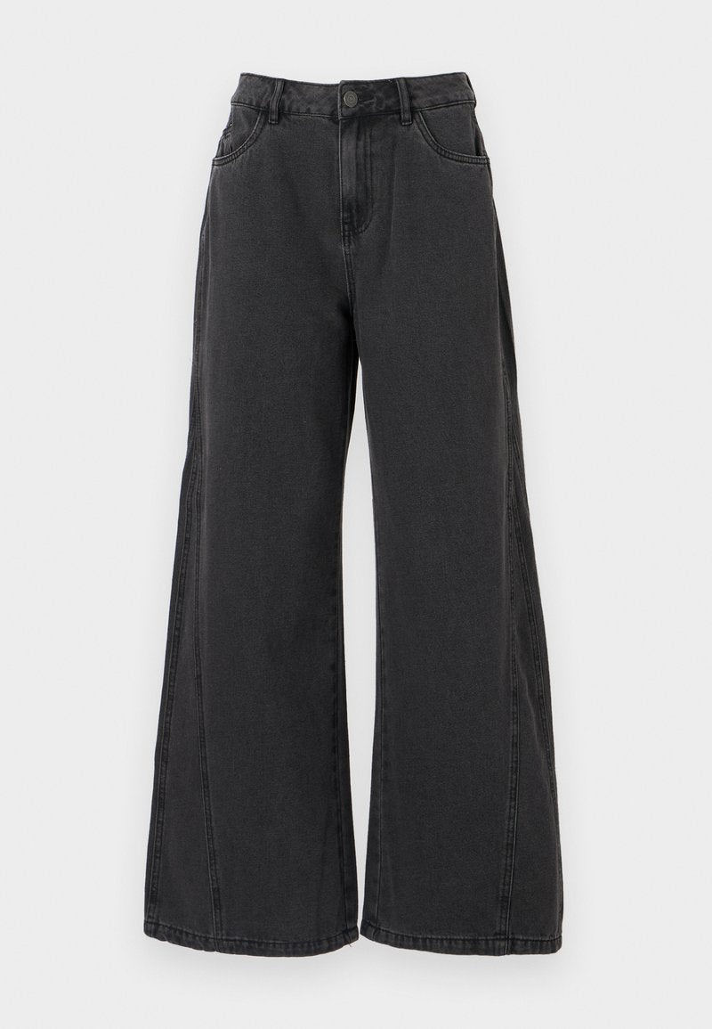 NMROBIE WIDE LEG Media 1