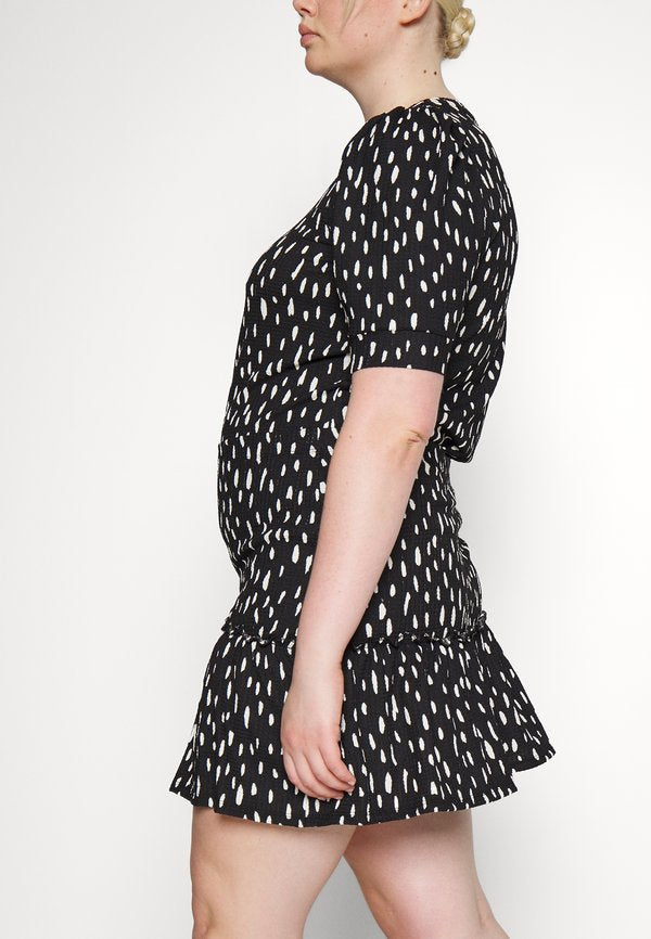 Vero Moda Curve VMGELINA FRILL DETAIL SHORT SKIRT