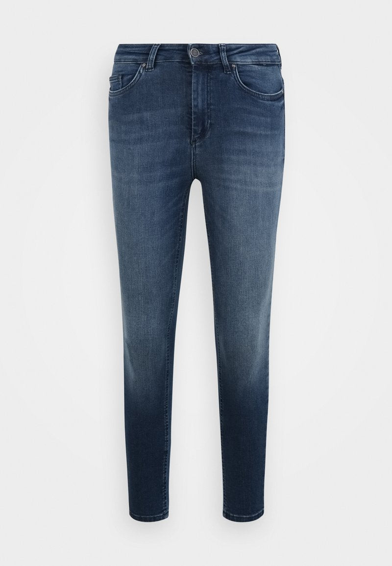 Schlanke, enganliegende, dunkelblaue Jeans mit leichter Ausbleichung, fünf Taschen und einem Standard-Reißverschluss mit Knopfverschluss. Glatte Textur und schlichtes Design.