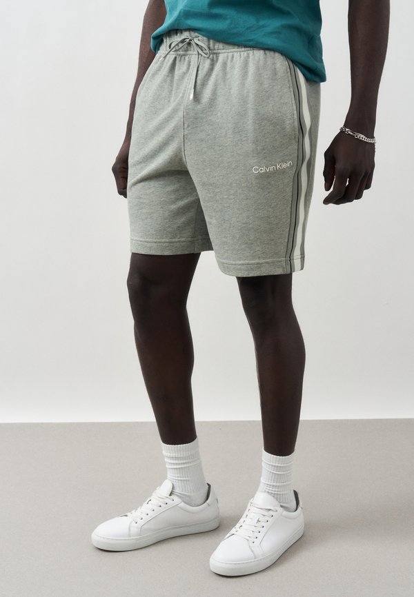Calvin Klein LOGO TAPE SHORT ICON SPORT - Shorts - medium grey heather