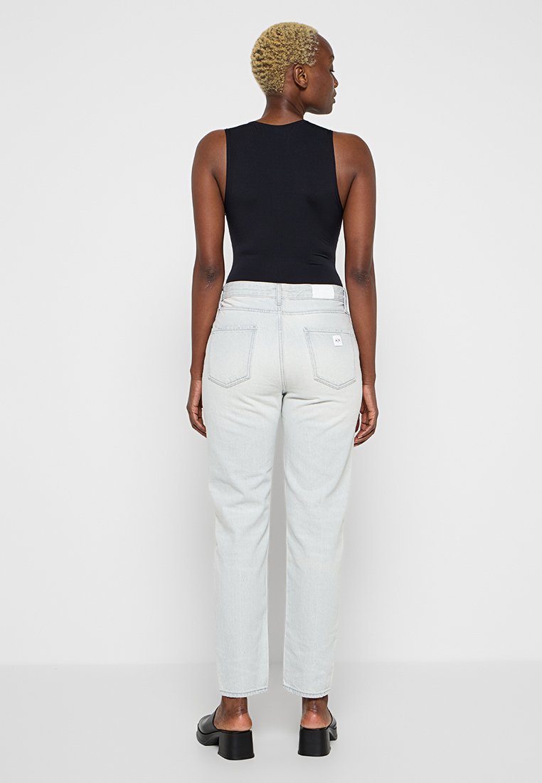 Armani Exchange Jeans Tapered Fit Media 3