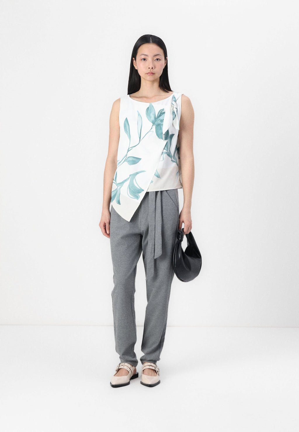 Abercrombie & Fitch Knotted Scarf Top
