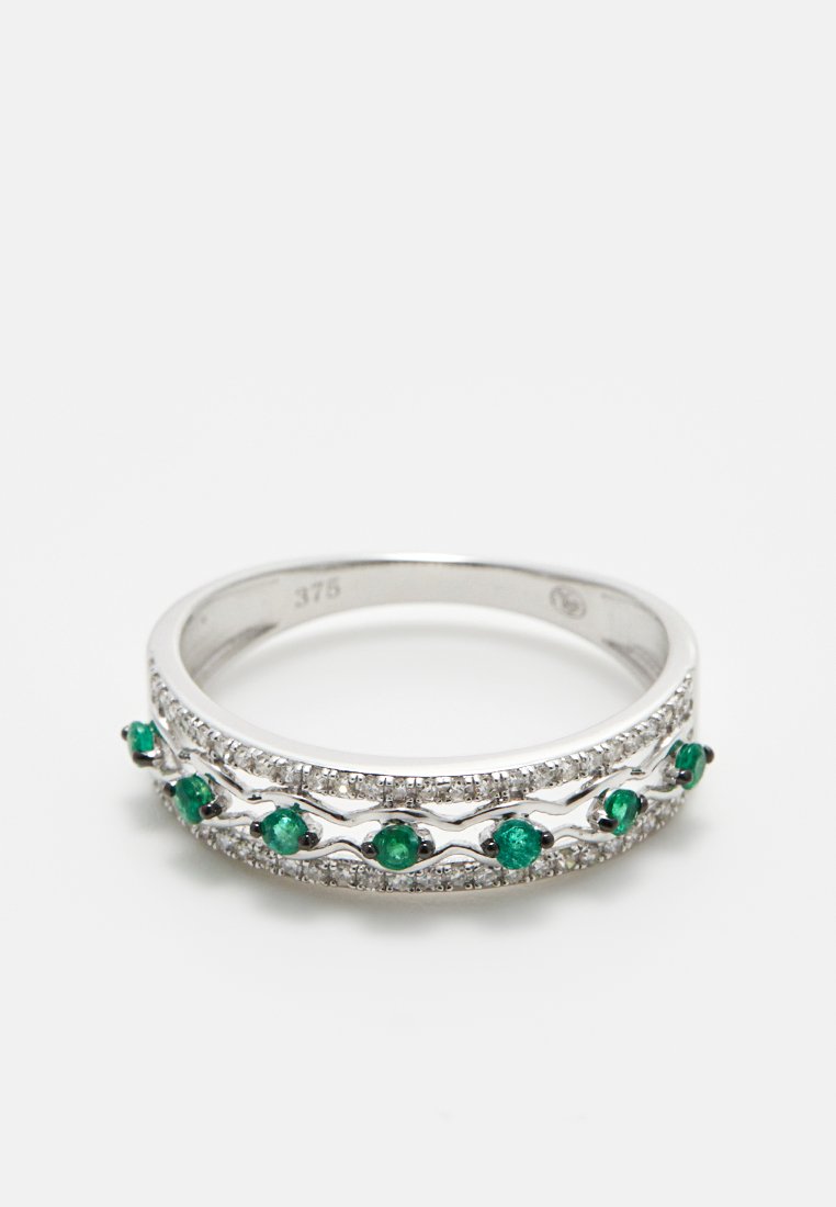 Le Diamantaire ALIENNA 0.16 CT DIAMOND