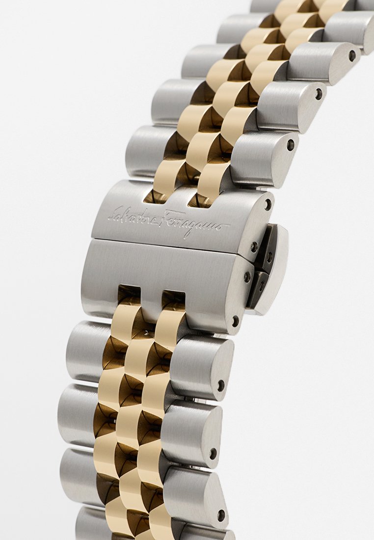 FERRAGAMO Chronograph Media 4