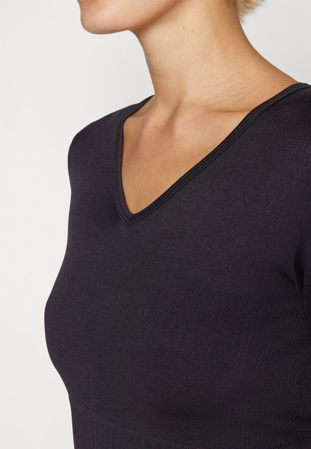 ONLY Play ONPFREE SHORT SEAM TOP