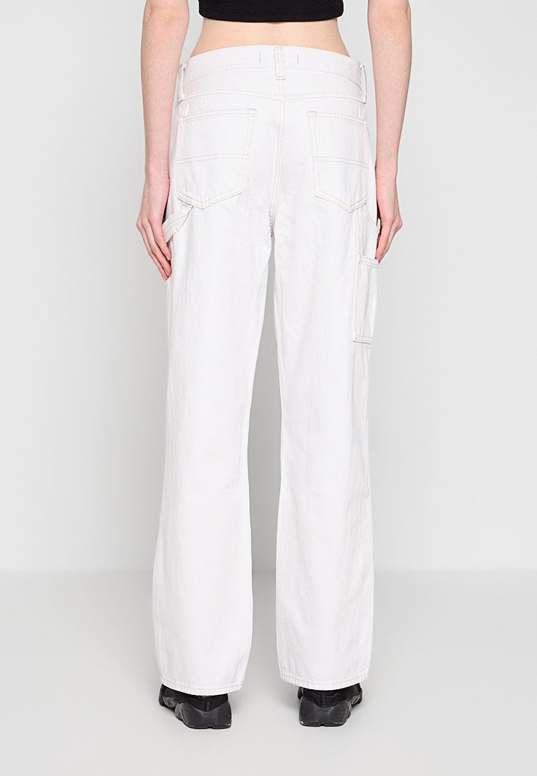 Abercrombie & Fitch RELAXED FIT