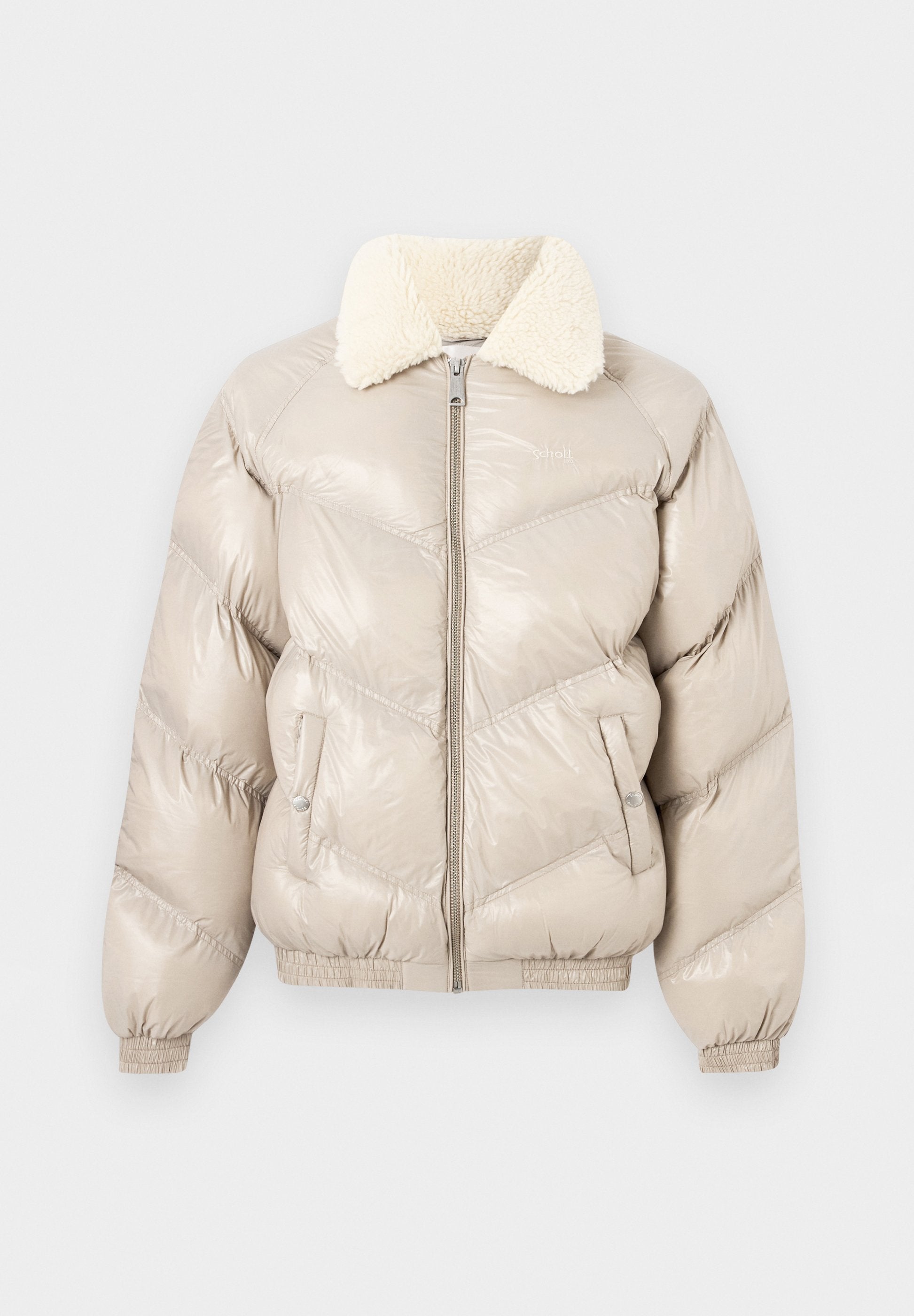 Beige Daunenjacke mit Reißverschluss, Chevron-Muster und einem Kunstfellkragen. Sie verfügt über elastische Bündchen und einen Saum für eine enge Passform.