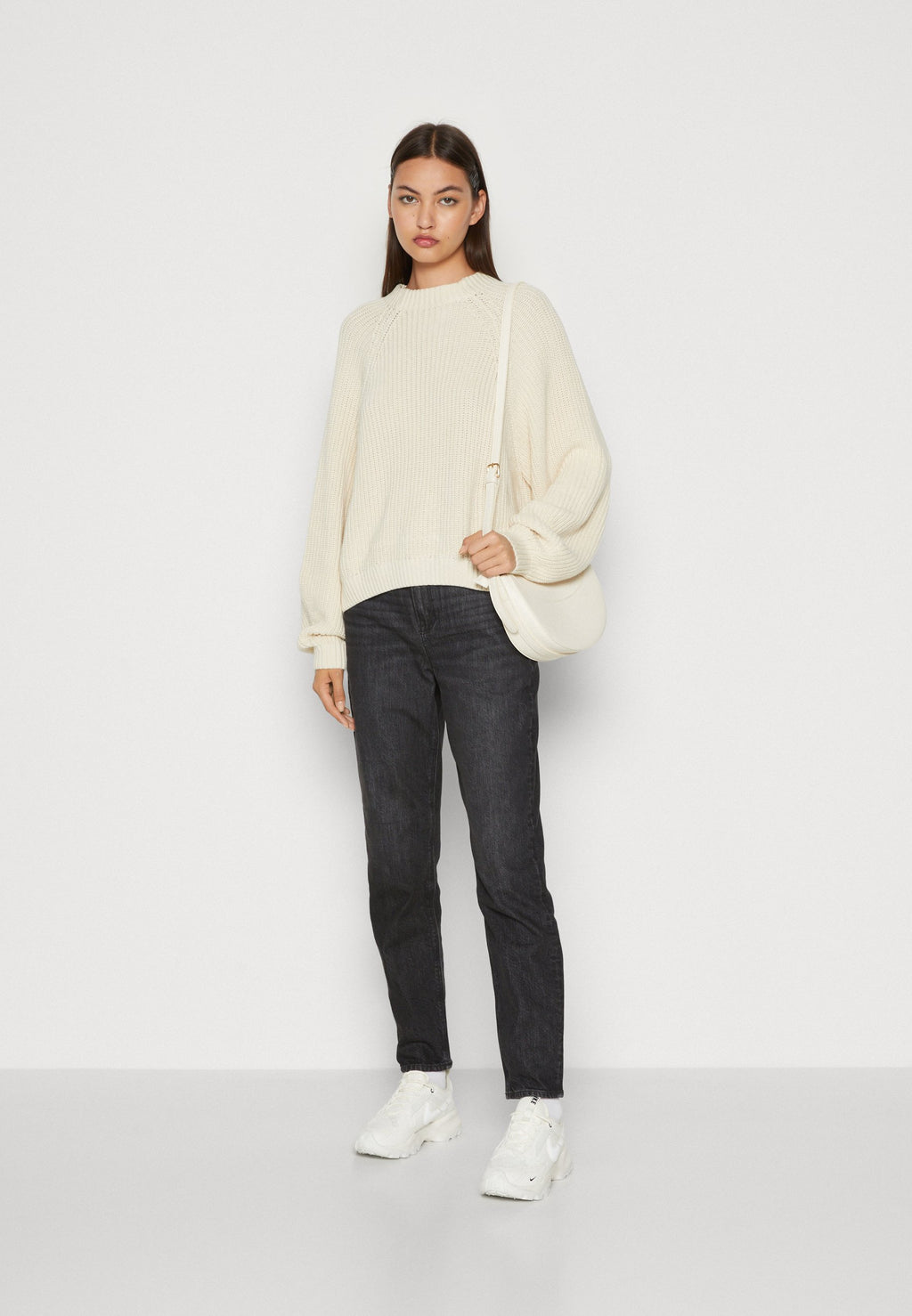 American Eagle MOM JEANS