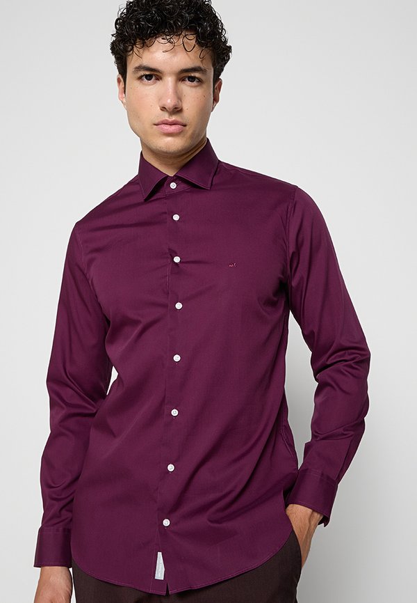 Michael Kors SLIM FIT