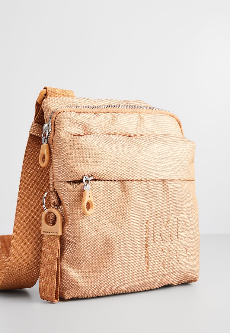 Mandarina Duck