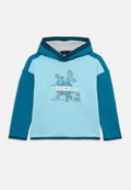 Blaues und türkisfarbenes Kapuzensweatshirt mit gerippter Textur, das ein florales Grafikdesign und den Text "Die Natur entdecken" auf der Vorderseite zeigt.