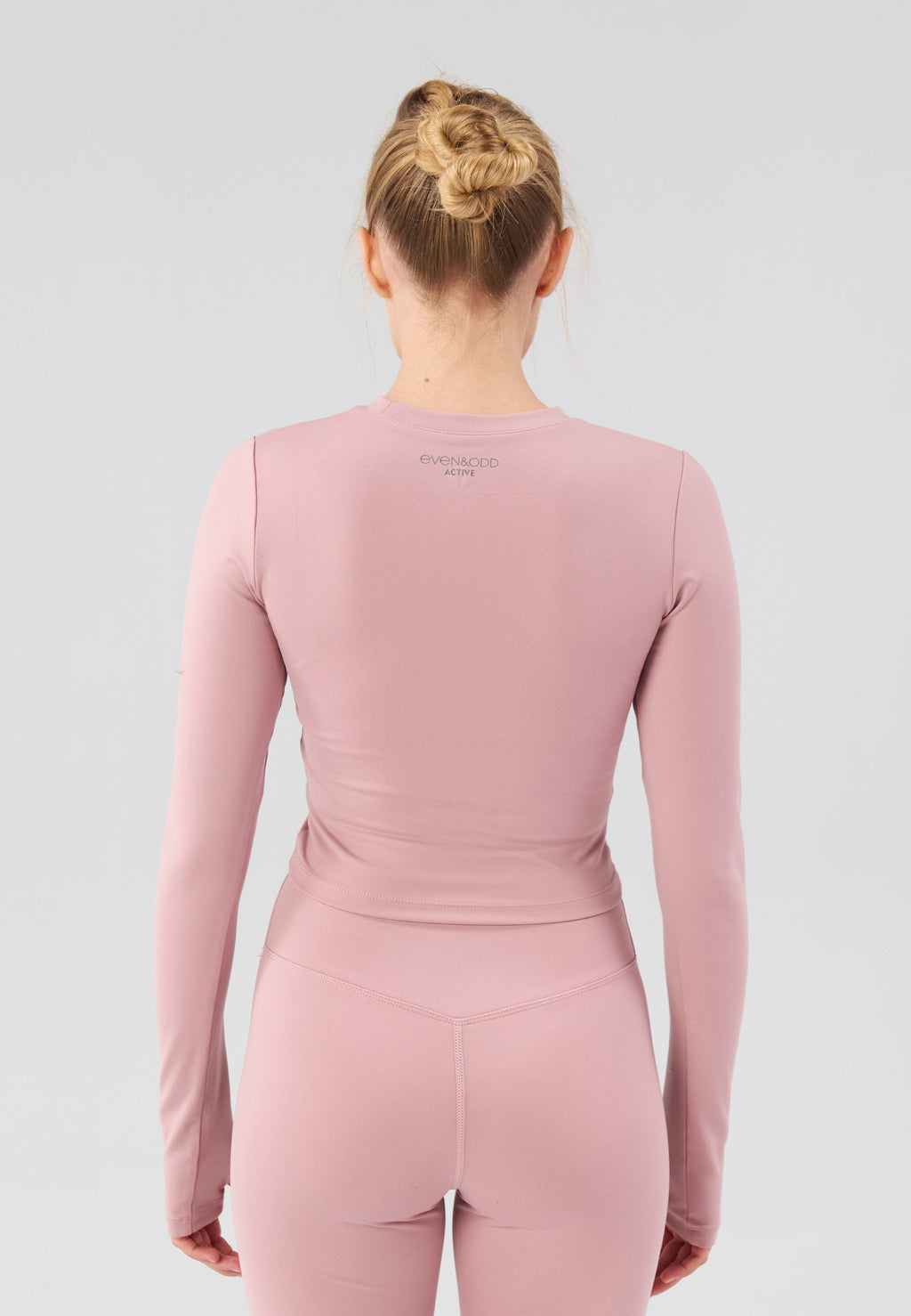 Even&Odd active ESSENTIAL FITTED CROPPED LONG SLEEVE SPORTS TOP