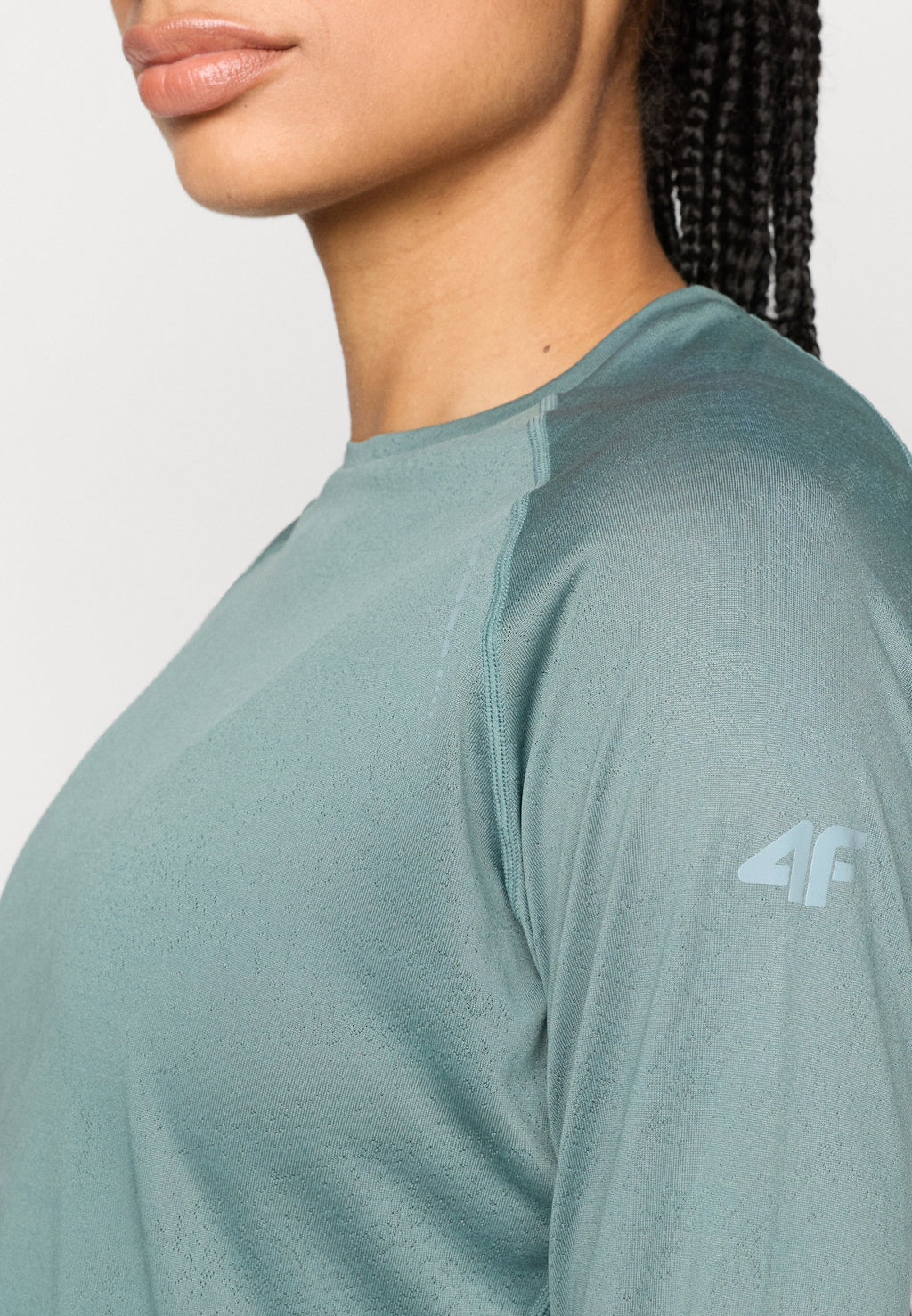 4F