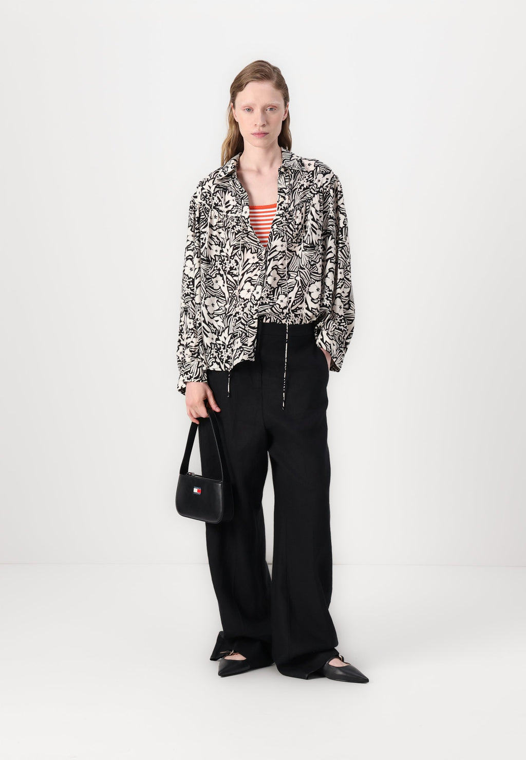 BLOUSE Media 2