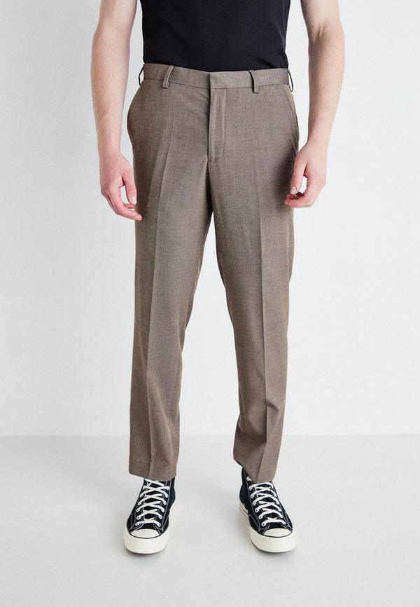 Jack & Jones PREMIUM Single breasted and tailored JPRBUSHWICK Regular Fit Suit