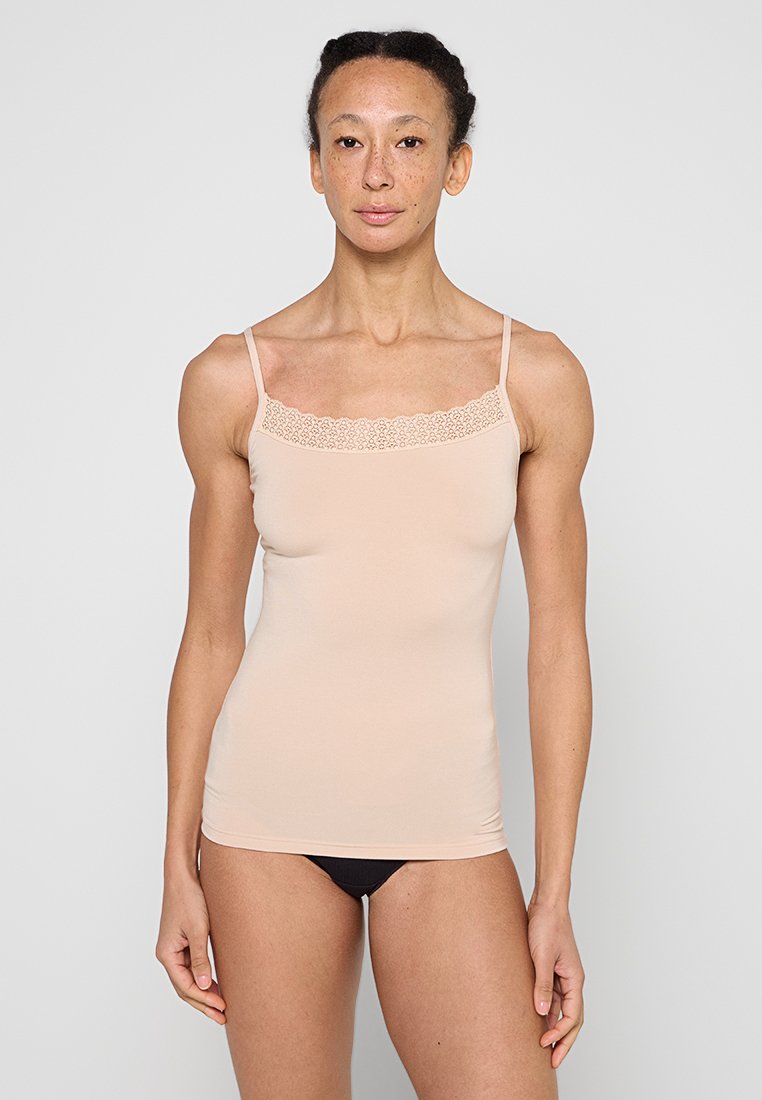 Triumph FEEL OF MODAL SPAGHETTI TOP