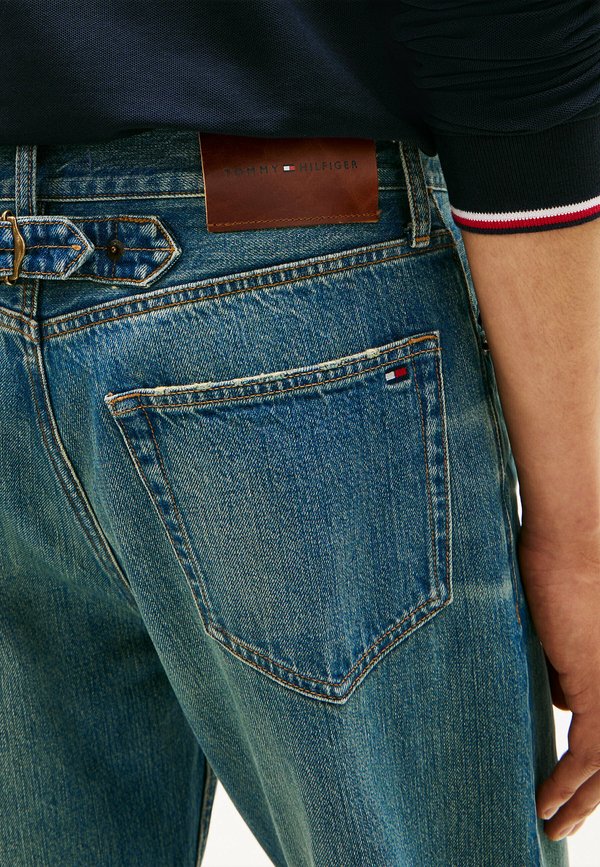 Tommy Hilfiger
