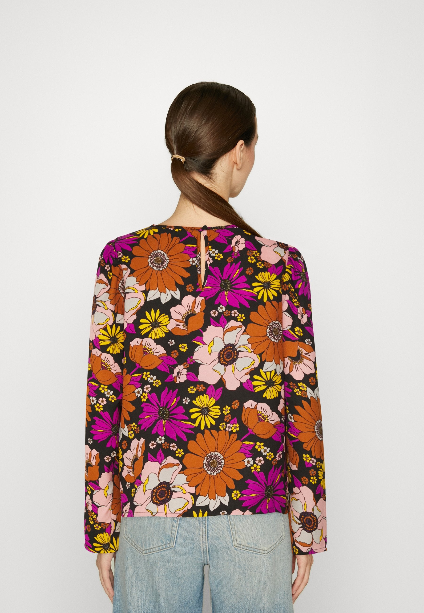 ONLY ONLRYLEE O NECK PUFF SLEEVE