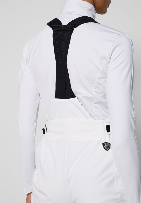EA7 Emporio Armani